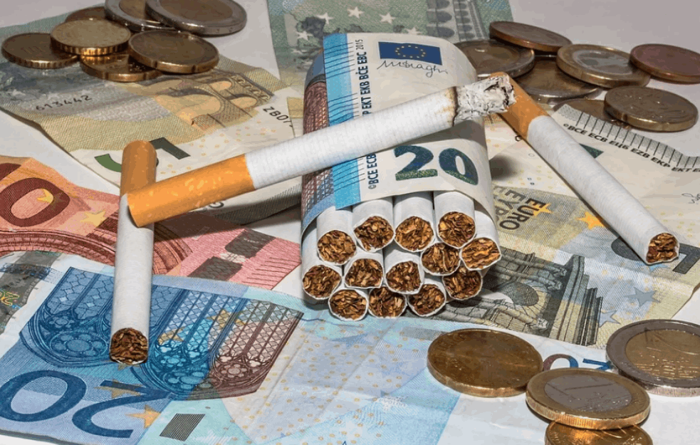 UKRAO SA BENZINSKE PUMPE CIGARETE U VREDNOSTI OD 150 HILJADA DINARA: Krivična prijava za lopova iz Prokuplja! 